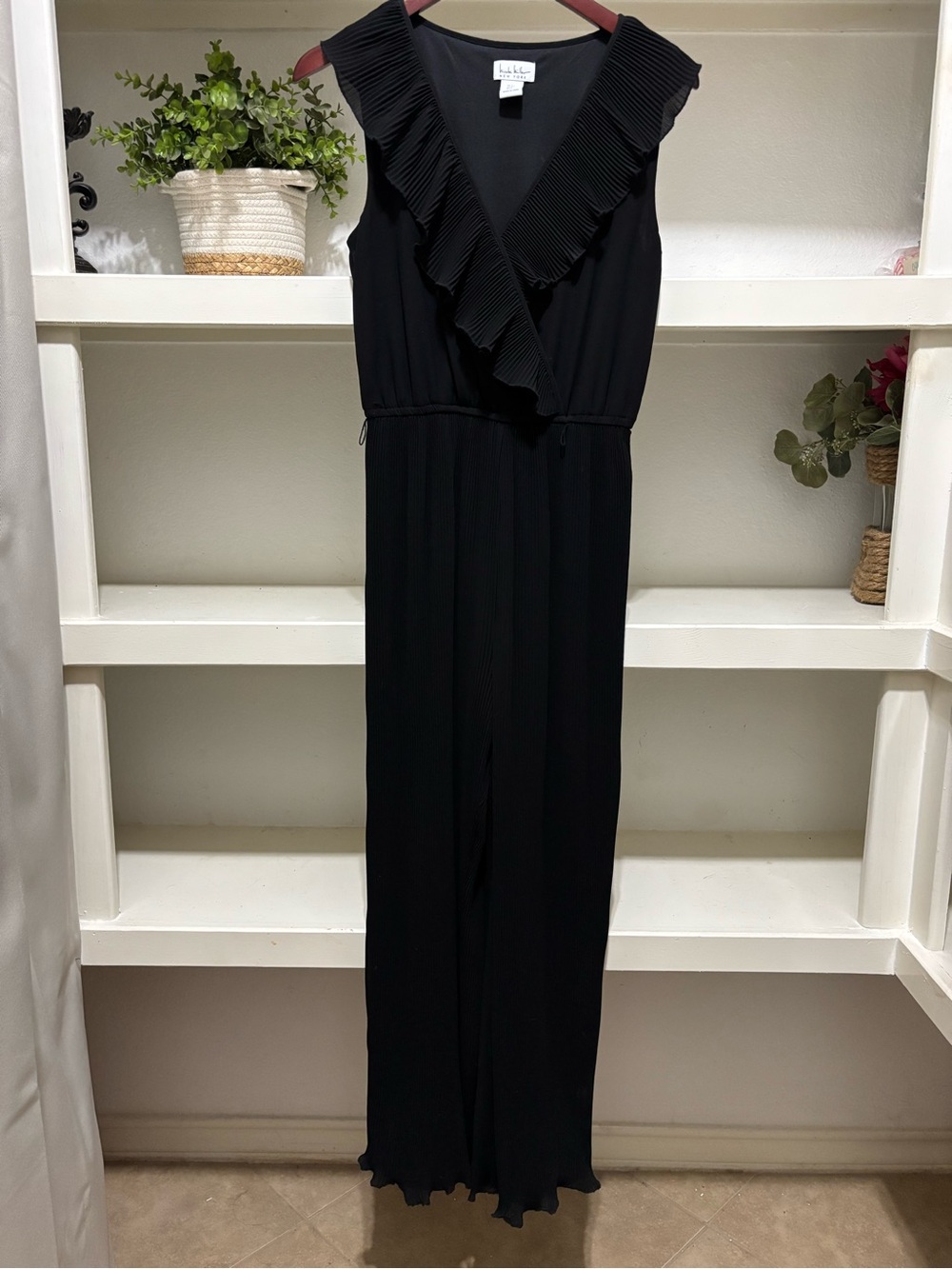 Nicole Miller Black Pleated Ruffle V-Neck Jumpsuit